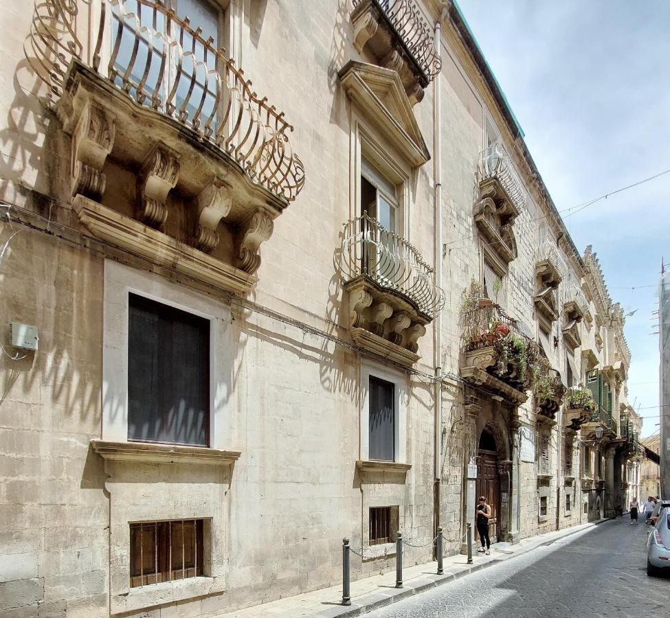 Villa Quiet Loft In Ortigia à Syracuse Extérieur photo